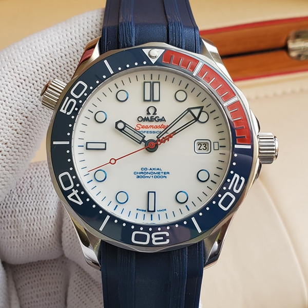 オメガ時計正面デザイン